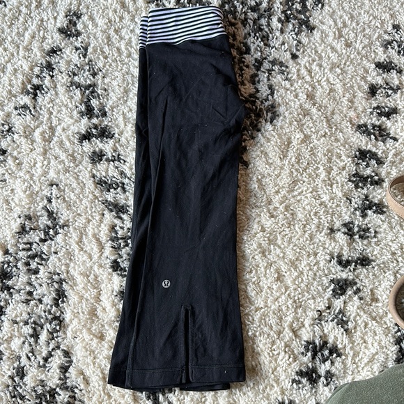 SOLD Lululemon split hem cropped flare leggings - Picture 1 of 7